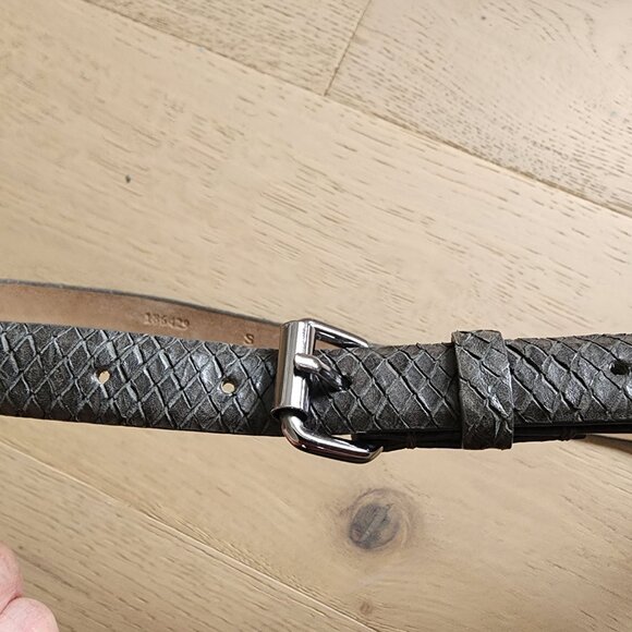 Ann Taylor grey skinny leather belt size S - Picture 4 of 5